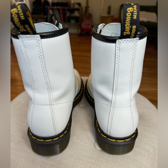Doc Marten 1460 Original Smooth White Leather Lace Up Lug Boots Women's 7 - Picture 7 of 14
